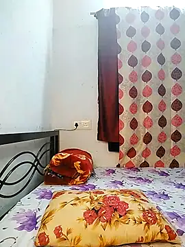 Snapshot of LoveLy-Soneya chatting on 02.15.26 LoveLy-Soneya online show from 02.15.26