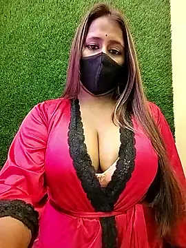 Snapshot of LoveLy-Soneya chatting on 03.04.26 LoveLy-Soneya online show from 03.04.26