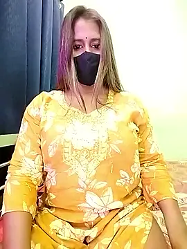 Snapshot of LoveLy-Soneya chatting on 03.13.26 LoveLy-Soneya online show from 03.13.26