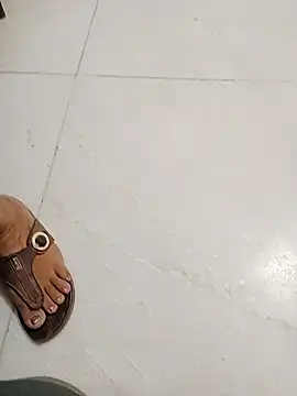 Redhotrose couple online show from 11.14.25