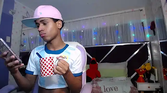Santy bigcock 01 online show from 07.19.26