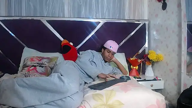 Santy bigcock 01 online show from 07.28.26