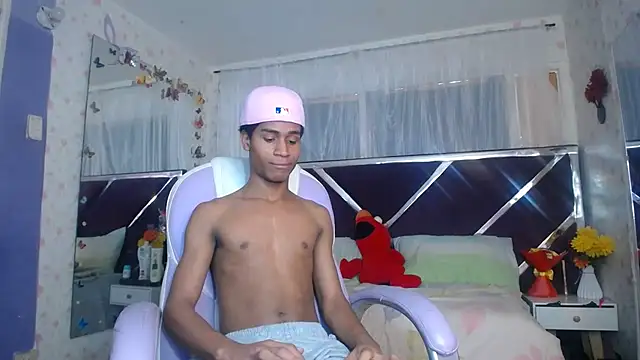 Santy bigcock 01 online show from 07.28.26