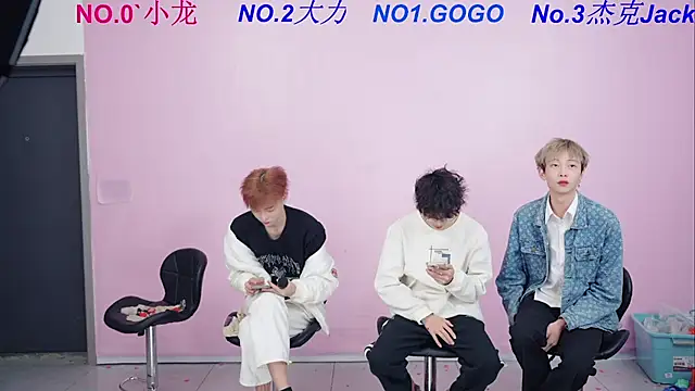 Beautifulboys-999 online show from 11.30.25