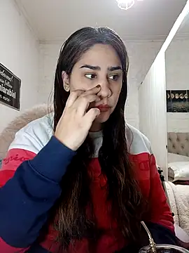 nahiarabiel33 online show from 06.27.26