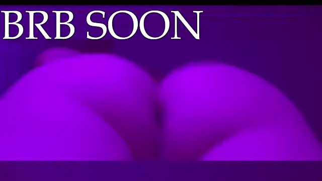 Snapshot of aurifox chatting on 12.15.25 aurifox online show from 12.15.25