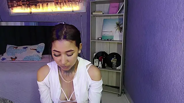 lyam ebony  online show from 11.14.25