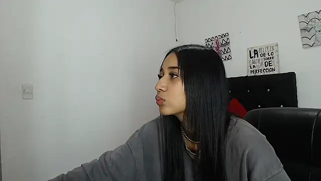 lyam ebony  online show from 02.06.26