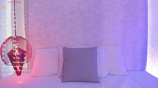 Snapshot of alahia_rosse chatting on 12.05.25 alahia rosse online show from 12.05.25