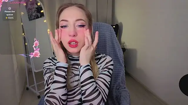 IsabelleBliz online show from 03.04.26