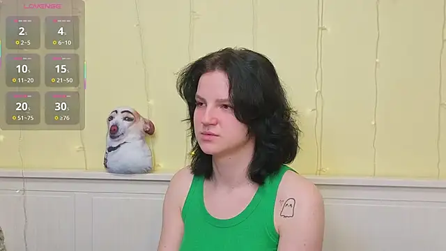 LatinaHuguenin online show from 01.11.26