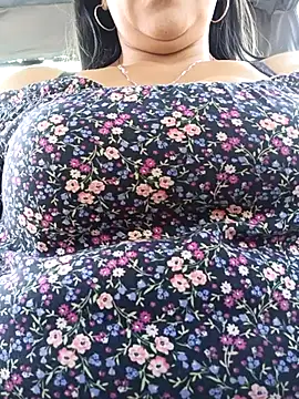 Snapshot of misshot_02 chatting on 02.25.26 misshot 02 online show from 02.25.26