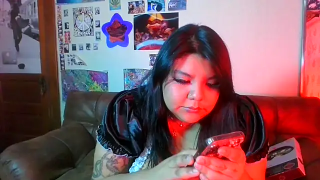 Snapshot of annoyedputa chatting on 04.24.26 annoyedputa online show from 04.24.26