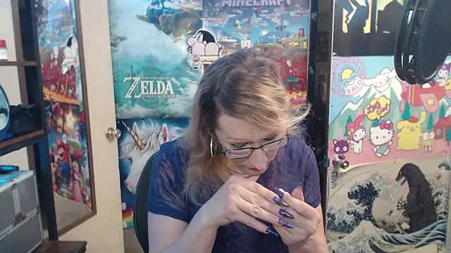 Savanah Banana  online show from 11.23.25