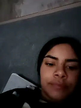 Snapshot of ginera_18 chatting on 11.05.25 ginera 18 online show from 11.05.25