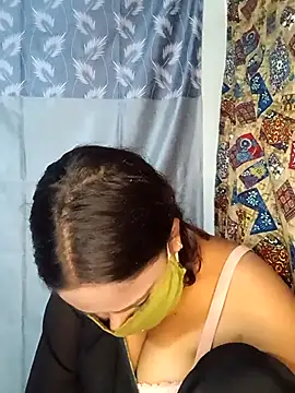 V HOT CUTE online show from 11.10.25