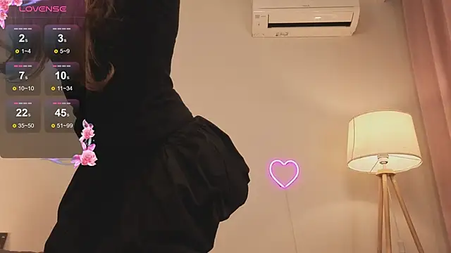 eirakiliana online show from 11.28.25