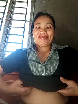 Karen china online show from 11.30.25