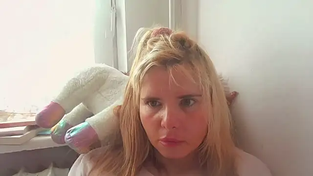 HornyElena online show from 06.14.26