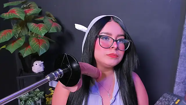 Amy whittee online show from 07.01.26
