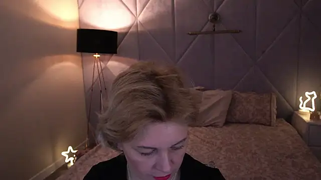 AmaraNights online show from 11.27.25