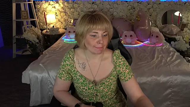 AmaraNights online show from 04.30.26