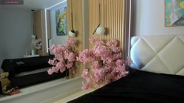 Snapshot of karo_linee1 chatting on 02.26.26 karo linee1 online show from 02.26.26