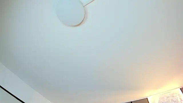 coral rosse  online show from 11.18.25