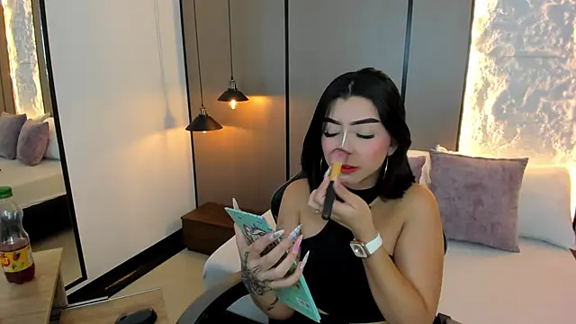 coral rosse  online show from 11.22.25