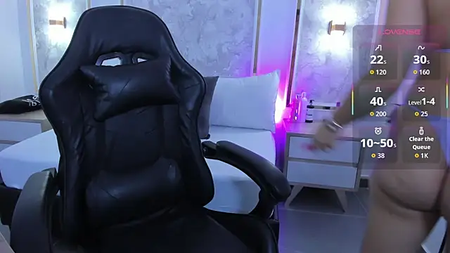 coral rosse  online show from 12.18.25