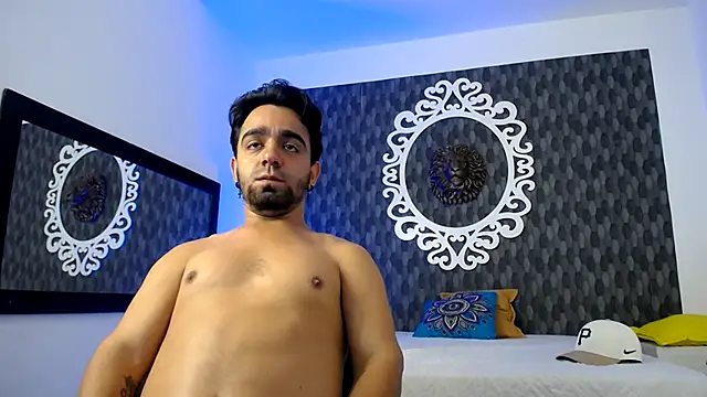 Snapshot of Dereck_Jhonsonn chatting on 11.06.25 Dereck Jhonsonn online show from 11.06.25