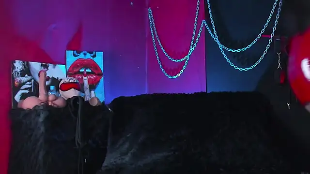 KatrinaStone online show from 12.17.25