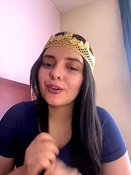 Snapshot of candicewest_ chatting on 12.15.25 candicewest online show from 12.15.25