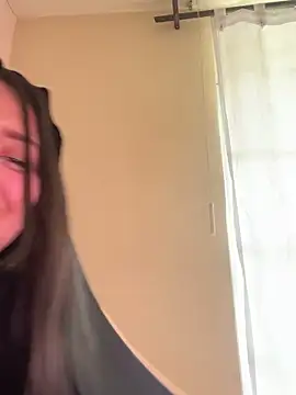 Snapshot of candicewest_ chatting on 03.11.26 candicewest online show from 03.11.26