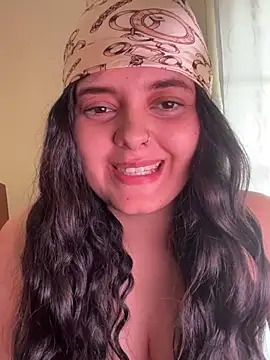 Snapshot of candicewest_ chatting on 03.27.26 candicewest online show from 03.27.26