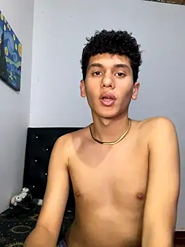 Snapshot of Sebas-Sanches7 chatting on 11.07.25 Sebas-Sanches7 online show from 11.07.25