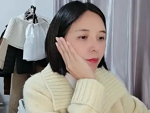 Snapshot of Wanwan61 chatting on 11.10.25 Wanwan61 online show from 11.10.25