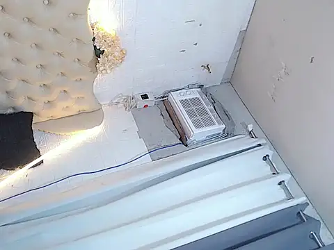 Snapshot of Sassy_Siarre chatting on 11.15.25 Sassy Siarre online show from 11.15.25