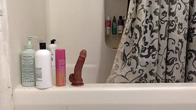 Snapshot of mistressmichelle chatting on 12.03.25 mistressmichelle online show from 12.03.25