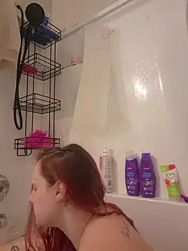 Snapshot of GemmaJustice1127 chatting on 12.19.25 GemmaJustice1127 online show from 12.19.25