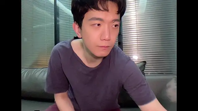 Snapshot of CouplingCry chatting on 12.03.25 CouplingCry online show from 12.03.25