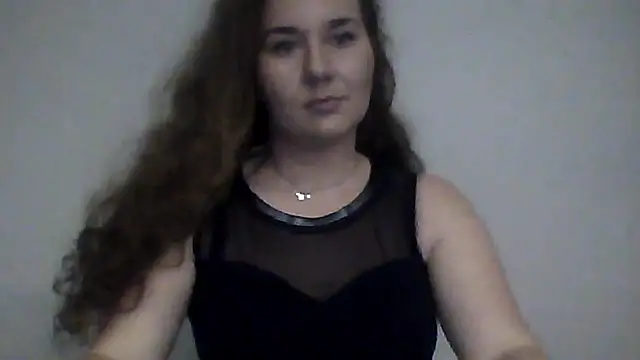 Snapshot of AgnesLips chatting on 11.10.25 AgnesLips online show from 11.10.25