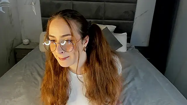 moon sanny online show from 12.17.25