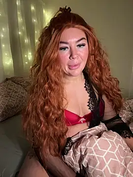 LillieMaee online show from 12.18.25