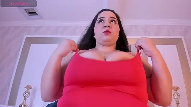 MiaBigBust online show from 11.09.25