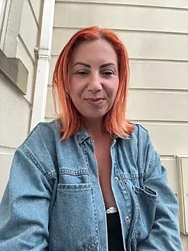 Snapshot of pervimilf chatting on 06.17.26 pervimilf online show from 06.17.26