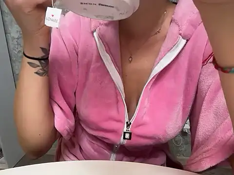 Angelinaa19 online show from 11.23.25