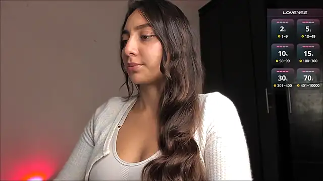 Snapshot of LilyGarcia chatting on 04.10.26 LilyGarcia online show from 04.10.26