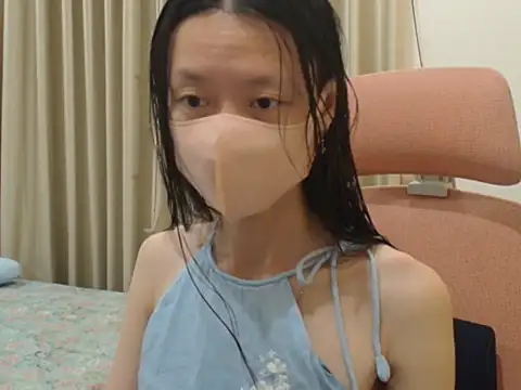 Lil-Cherries online show from 03.06.26