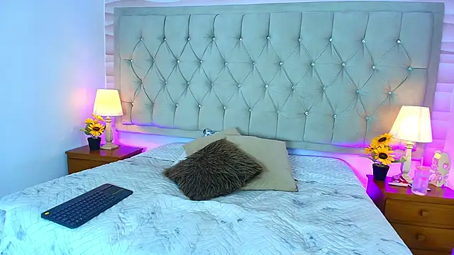 Liathompson FG online show from 11.24.25